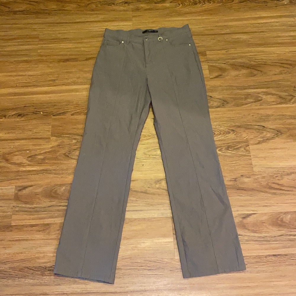 Simon Chang Denim Pants Women’s Size 10 Like New Condition